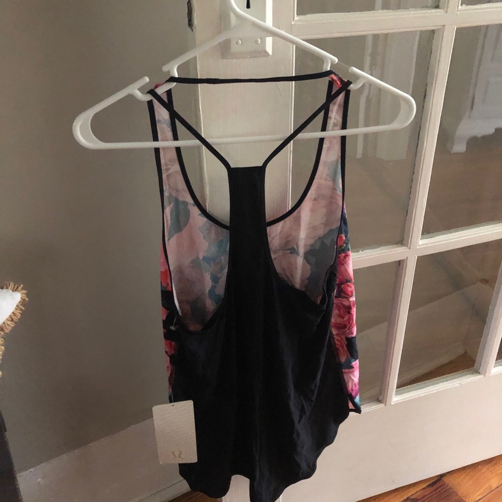 Lululemon Coastal Tank Size 4